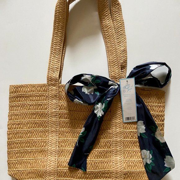 DRAPER JAMES Everyday Straw Tote with Magnolia Scarf - Picture 2 of 3